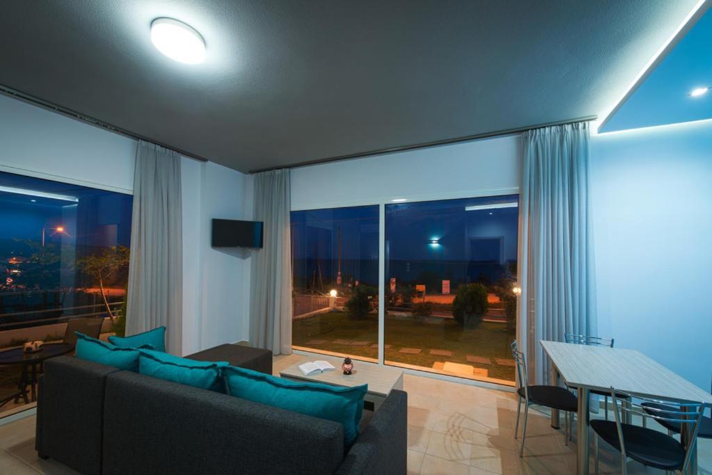El Mare Seaside Retreats - Bespoke Luxury Getaways Villa Limenária Kültér fotó